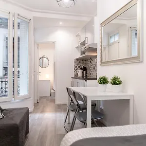  Appartement Montmartre Matisse France